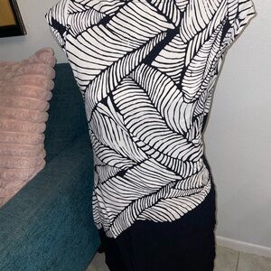 Women’s Ann Taylor Size 6 Black and White Midi Print Dress